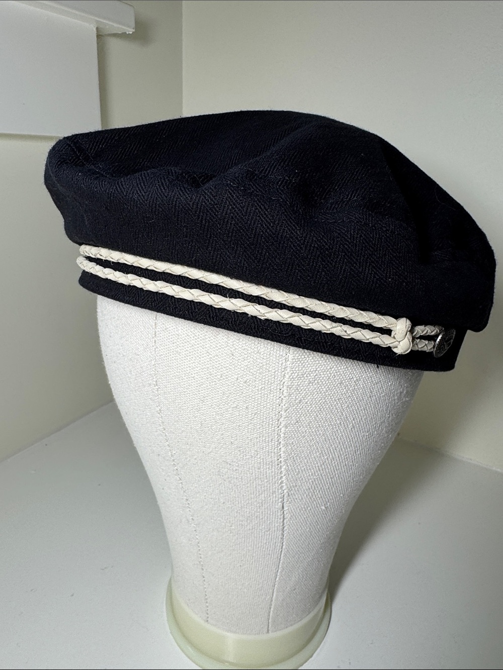 BRixton black cotton sailor cap. M.